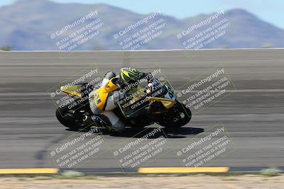 media/Apr-05-2024-Apex Assassins-CVMA Friday Practice (Fri) [[ee2ef04f2b]]/3-Racer 2/Session 3 (Bowl Speed Pans)/